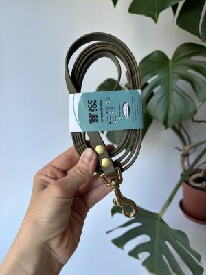 Smycz miejska Biothane Olive| 150 cm | 13 mm | karabinek sprężynowy mały mosiężny